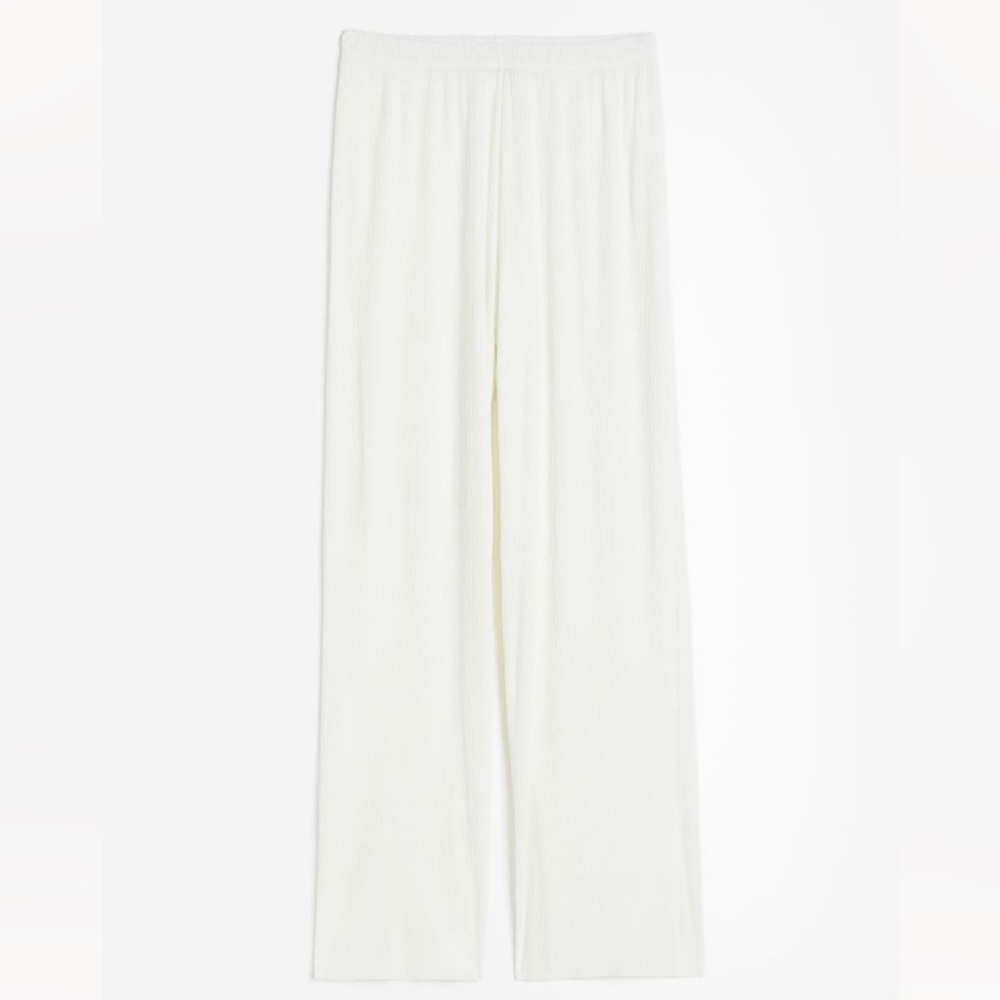 H&M Crinkled Set - Picture 6 of 13